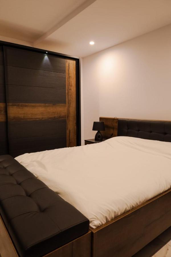 Spacious Deluxe Seaside Escape Сент-Полс-Бей